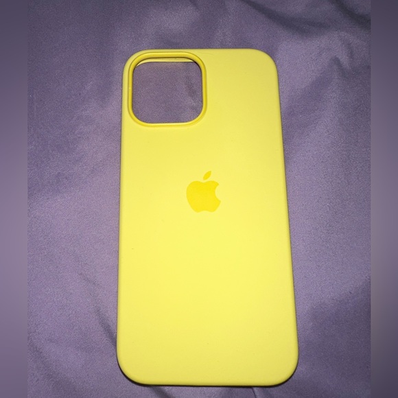 Iphone 13 pro max cases, got a new phone. All in good condition. - Picture 2 of 8